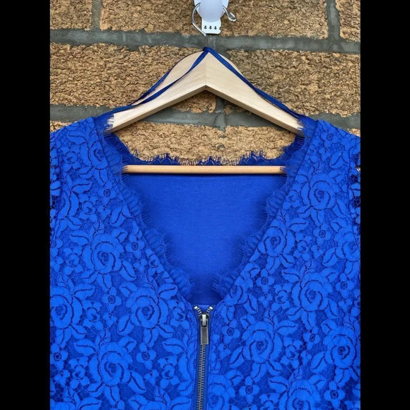 DIANE VON FURSTENBERG Royal Blue Lace Mini Dress 4 - Picture 11 of 16